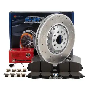 SHW Bremsscheiben + ZIMMERMANN Bremsbel&auml;ge + Sensor f&uuml;r VW Golf 8 GTI/R AUDI S3 8Y vorne