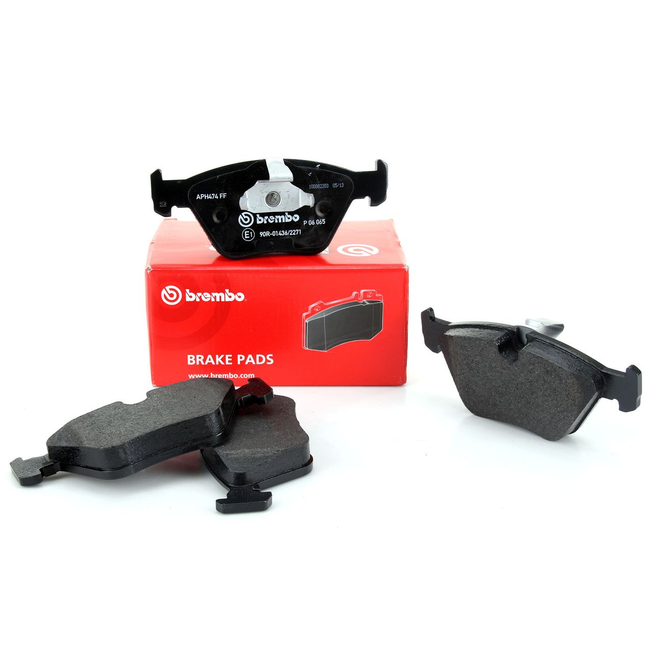 BREMBO P06065 Brake Pads for BMW 5 Series E39 520-535i and 520-530d (Front)